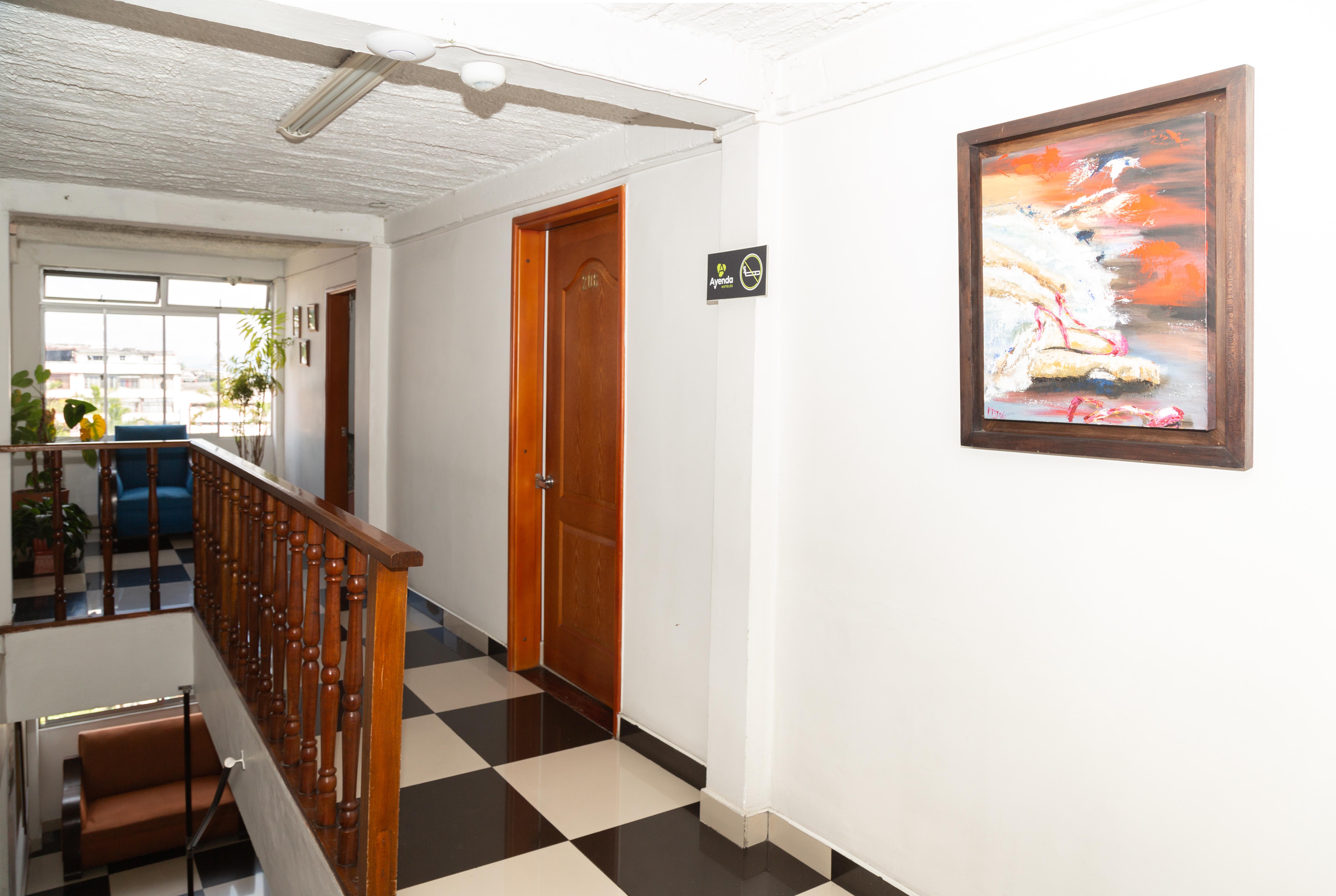 Отель Ayenda 1131 Casa Valencia Манисалес Экстерьер фото